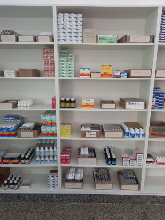 Sinopenses podem retirar medicamentos do SUS na farmácia da UNIFASIPE em horários diferenciados